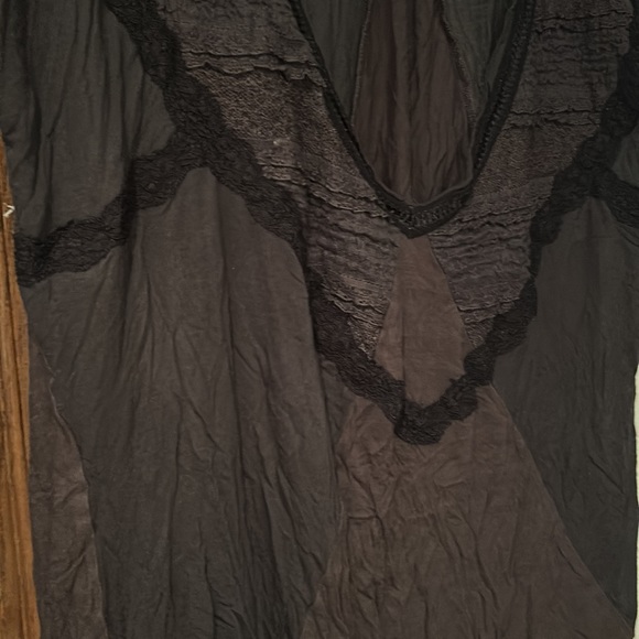 Detailed top - Picture 3 of 3